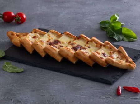 Kaşarlı Pide